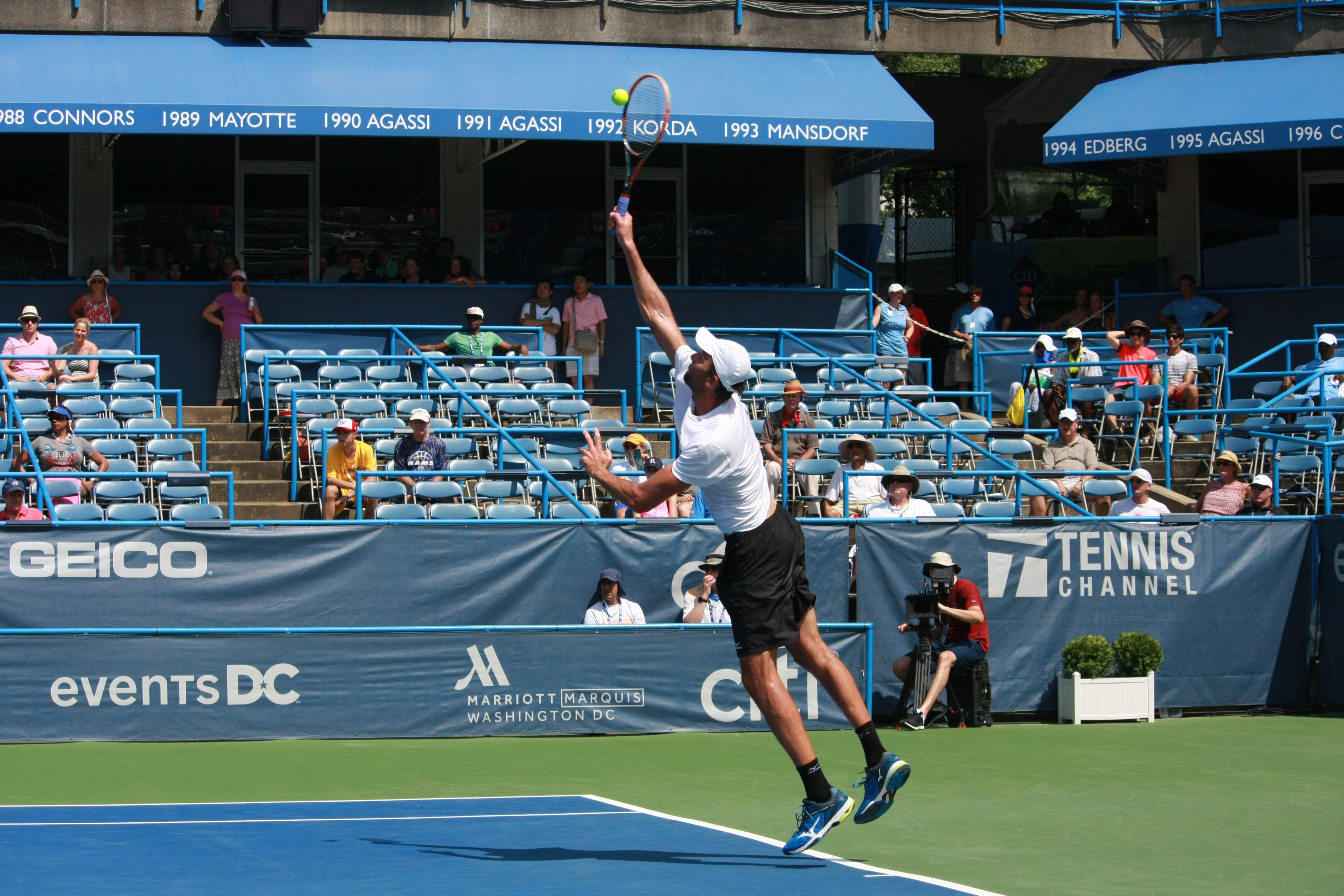 Ivo Karlovic Serve - 2016 Citi Open